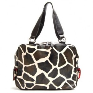 giraffe-print-laptop-case