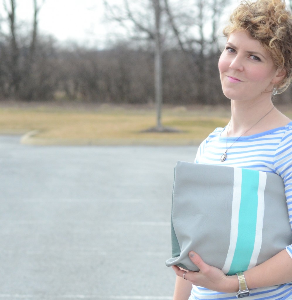 DIY striped clutch DIY striped clutch