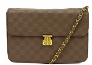 chain strap shoulder bag