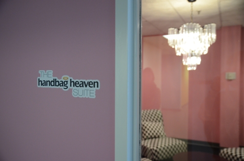 pink office decor
