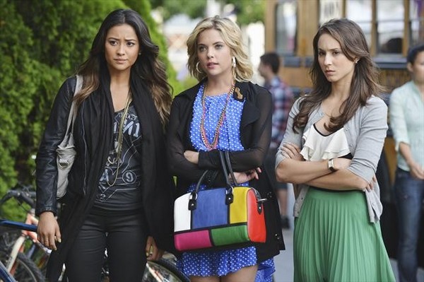 pretty little liars winter premier