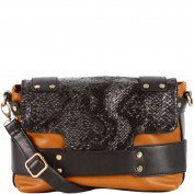 Estelle Exotic Messenger